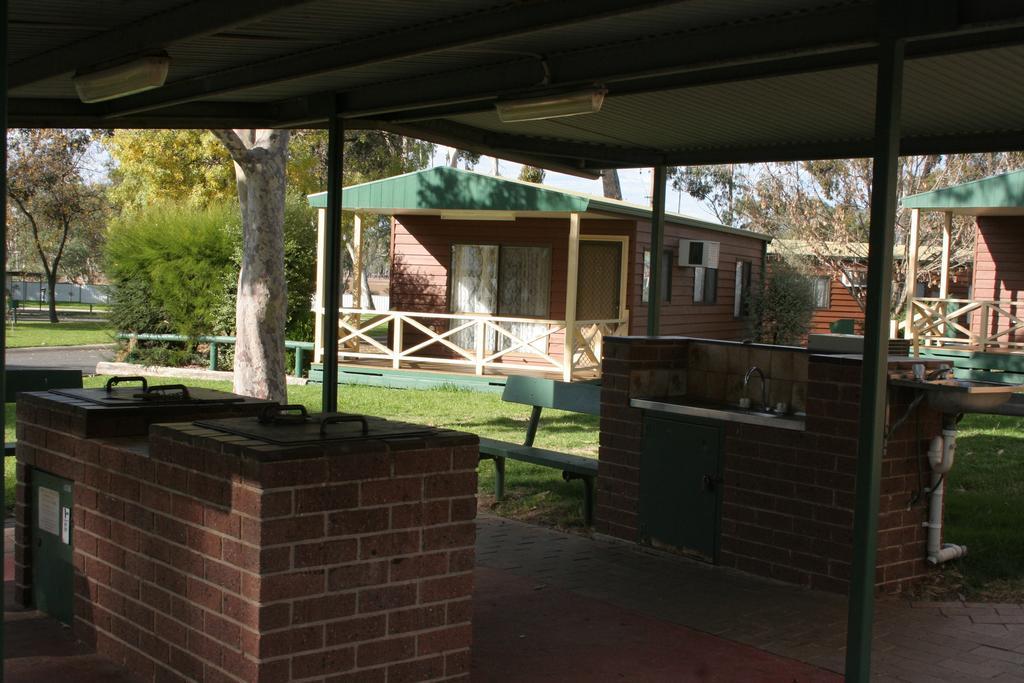 Lake Fyans Holiday Park Екстер'єр фото