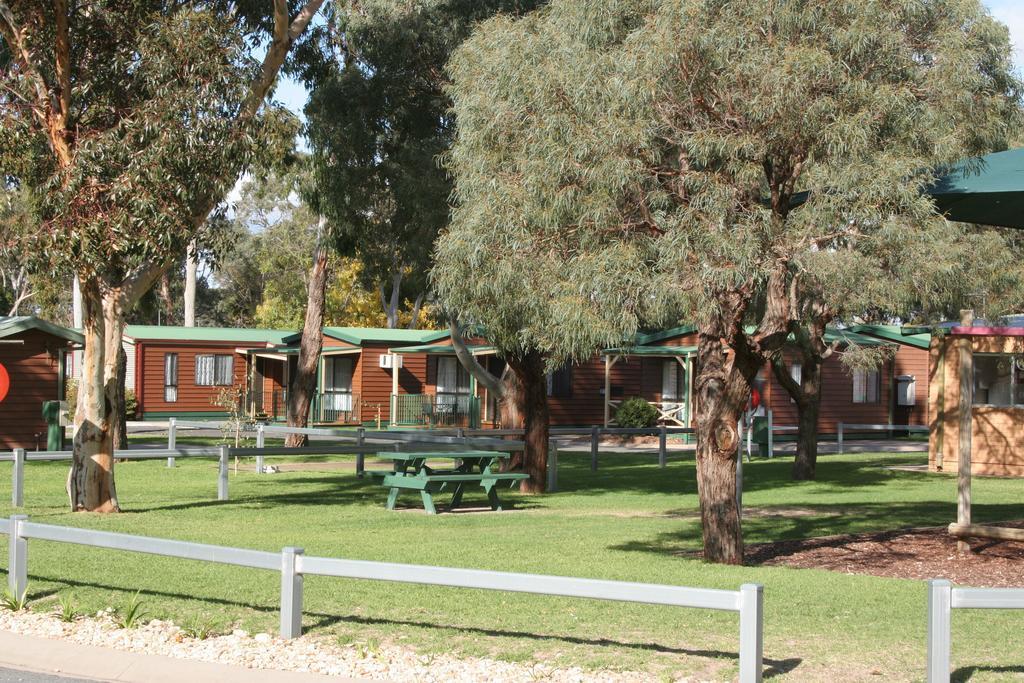 Lake Fyans Holiday Park Екстер'єр фото